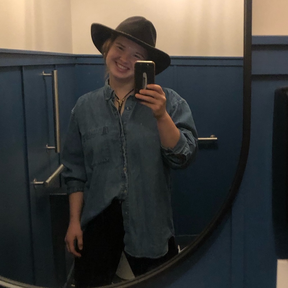 Meet your Posher, Kara